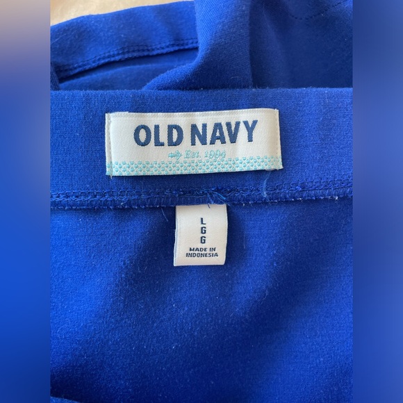 Old Navy Stretch material/waist band Mini Skirt - Picture 4 of 7